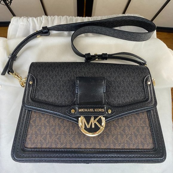 Michael Kors Handbags - Michael Kors black/beige Shoulder bag